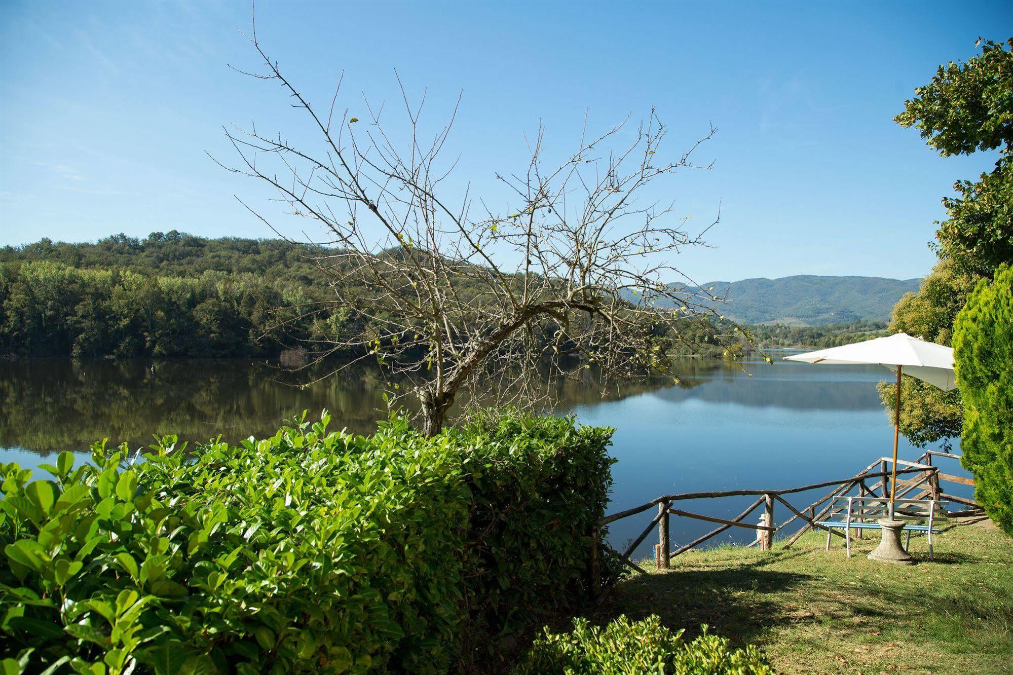 Hotel Del Lago Cavriglia Eksteriør bilde